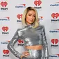 Paris Hilton menghadiri iHeartRadio 102.7 KIIS FM's Jingle Ball 2022 yang dipersembahkan oleh Capital One di The Kia Forum, Inglewood, California, Amerika Serikat, 2 Desember 2022. Paris Hilton mencuri perhatian saat menghadiri acara tersebut. (Jon Kopaloff/Getty Images/AFP)