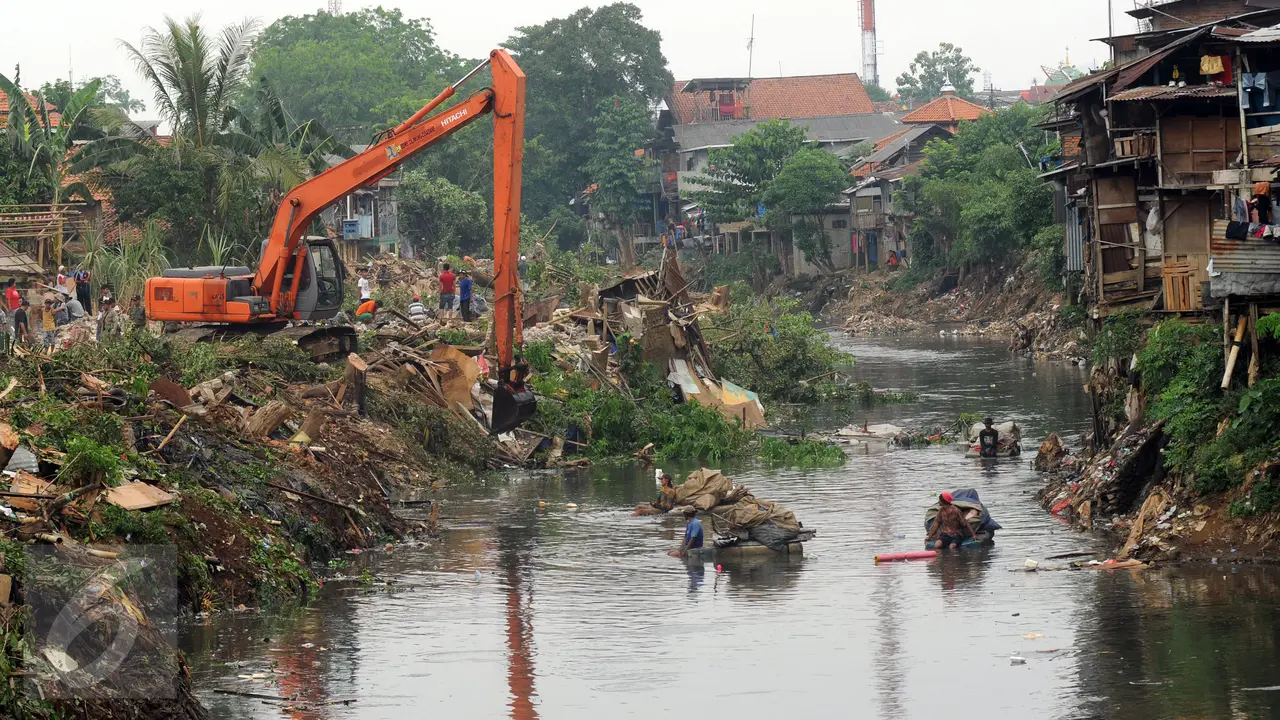 20150821-Jalan Jatinegara Barat Kembali Ditutup, Aktivitas Ekonomi Lumpuh-Jakarta
