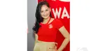 Istri Indra Brasco ini harus berhati-hati menjaga putri sulungnya Davina Rahadian Felisa dari perilaku orang tak bertanggung jawab (Liputan6.com/Miftahul Hayat)