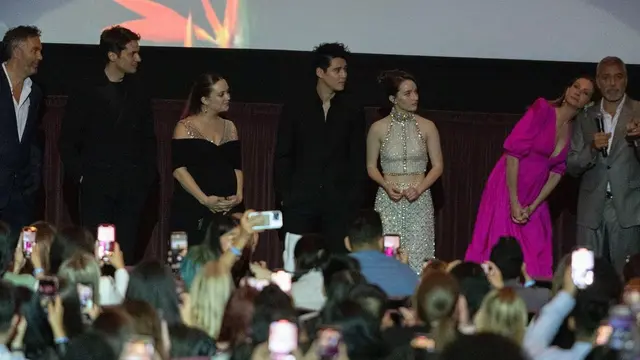 Maxime Bouttier dalam premier film Ticket to Paradise di LA (Instagram/bouttier_maxime)