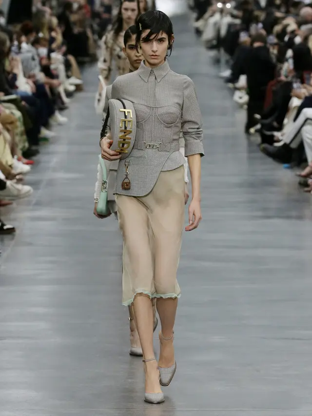 FENDI RTW AW22