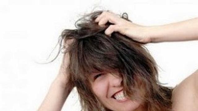 Penyebab Ketombe di Kepala