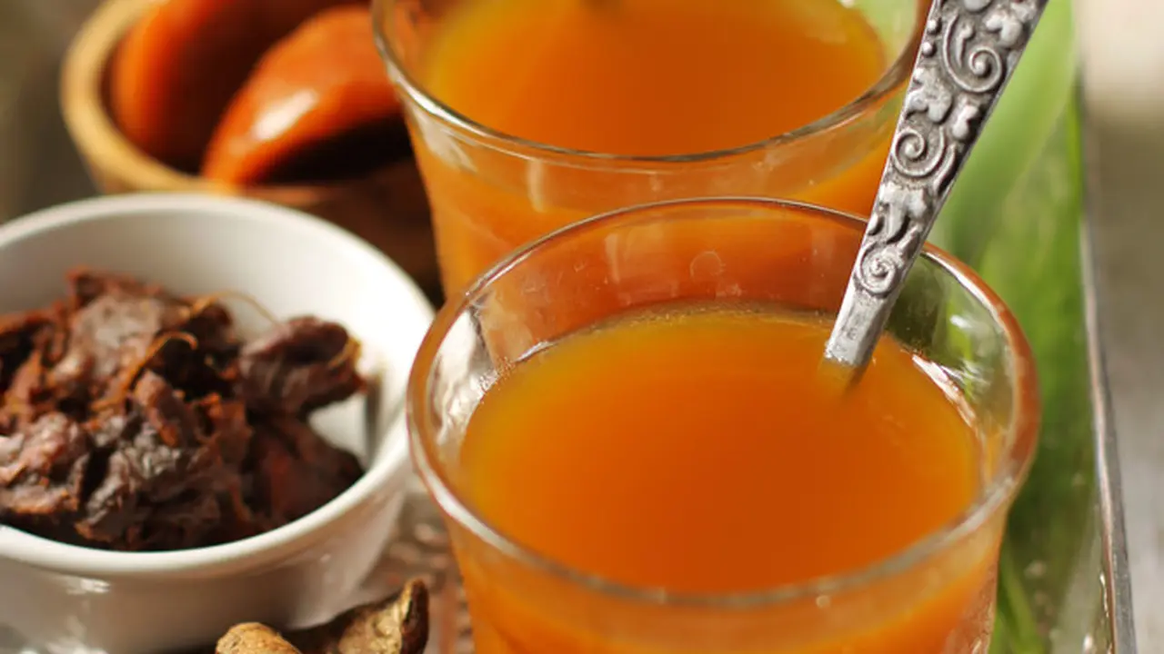 jamu kunyit minuman tradisional