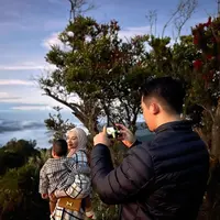 Zaskia Sungkar dan keluarga ke Bromo (Instagram/zaskiasungkar15)