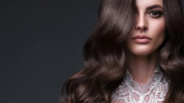 15 Cara Memakai Pewarna Rambut untuk Menutup Uban, Anti Gagal