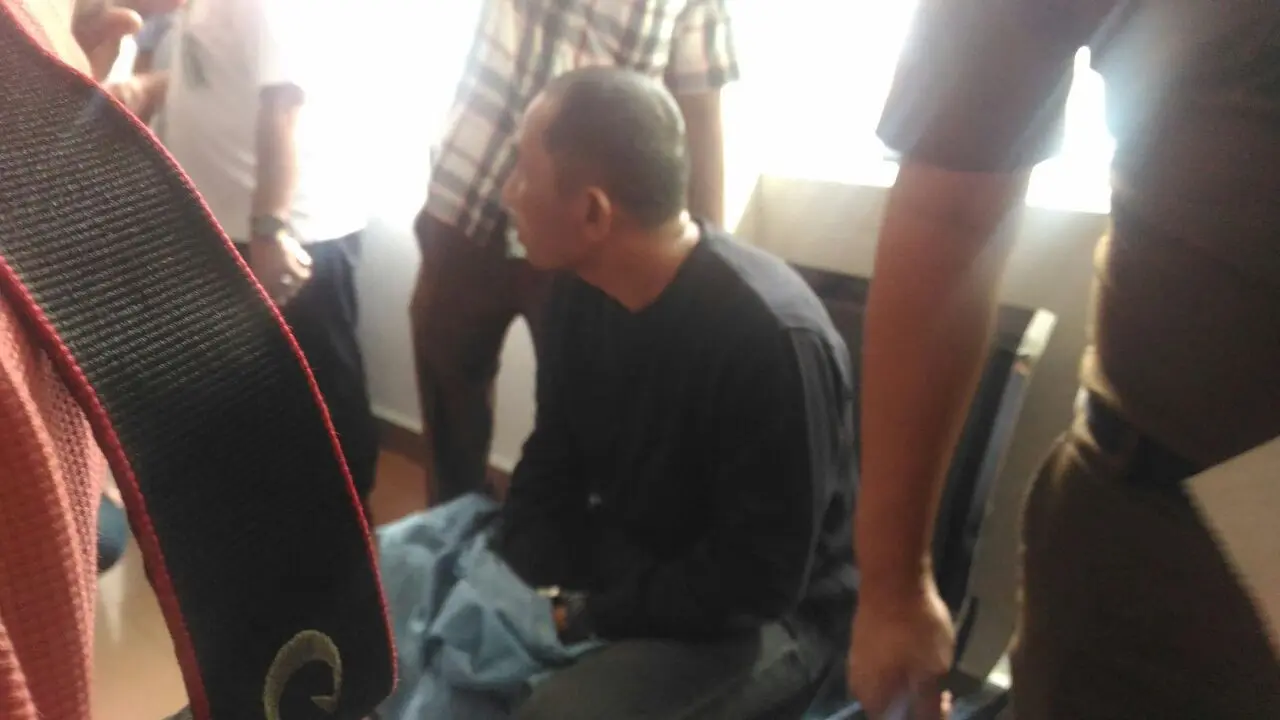 Alasan Menggelikan Buronan Kasus Korupsi yang Ditangkap Saat Ngopi