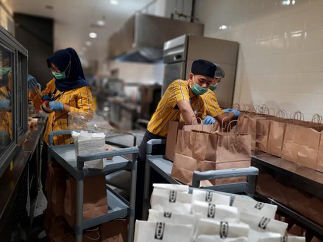 Ikea Bagikan Paket Makanan Khas Swedia Bagi Tenaga Medis Sekitar