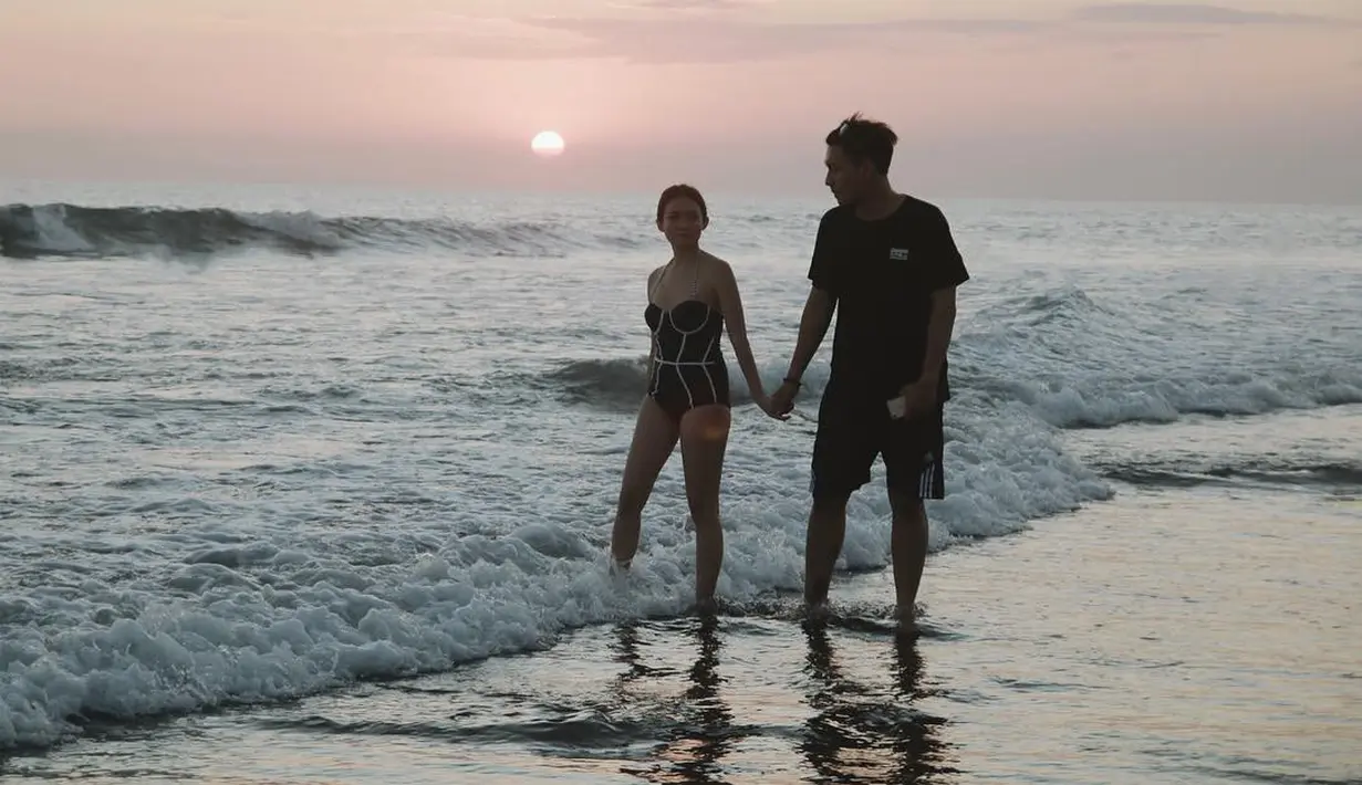 Fendy Chow dan Stella Cornelia