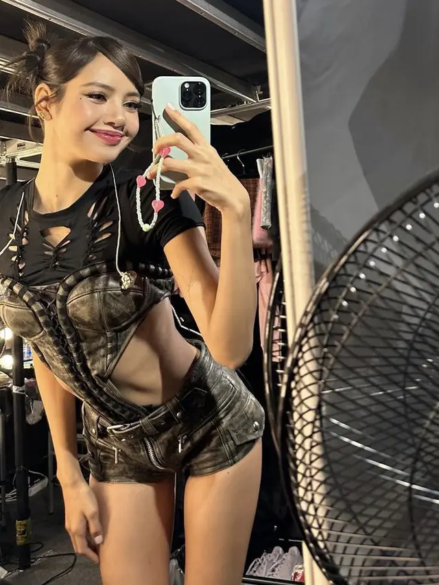 Penampilan Lisa Blackpink di Melbourne, credit: (@lalalalisa_m)