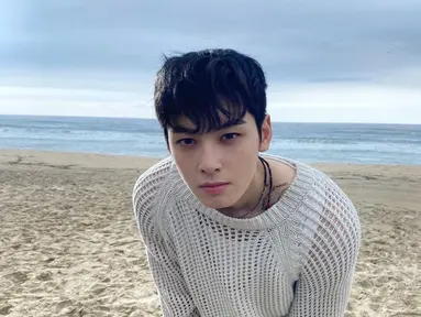 Aktor dan Idol Cha Eun Woo sering kali menarik perhatian karena pesona tampannya. Idol satu ini dikenal punya bakat serta visual mempesona. (FOTO: instagram.com/eunwo.o_c/)