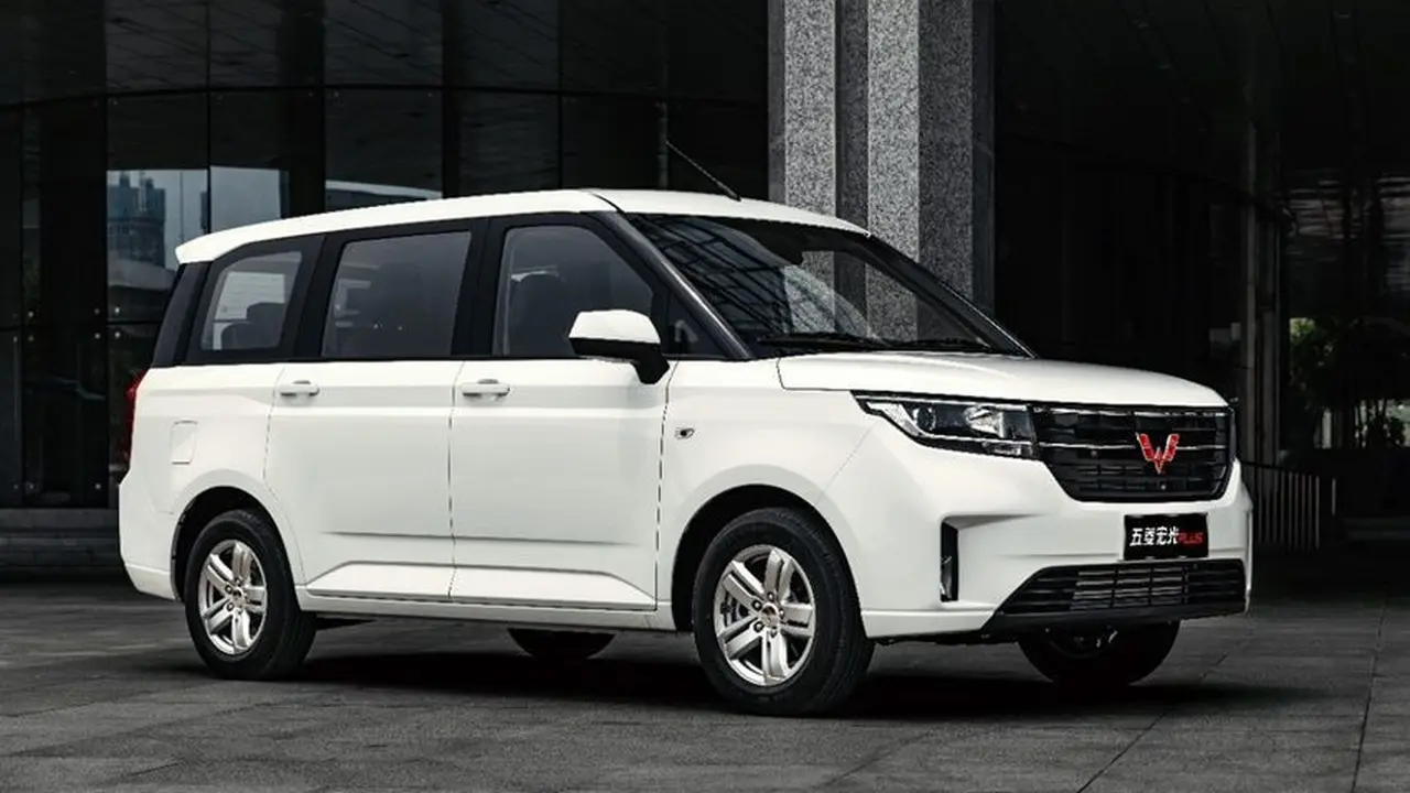 Wuling Hongguang Plus