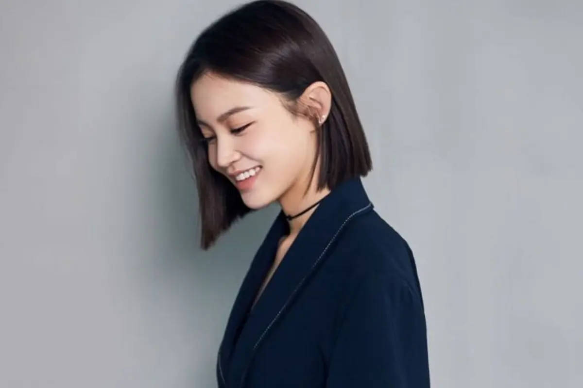 Lee Hi (Soompi)