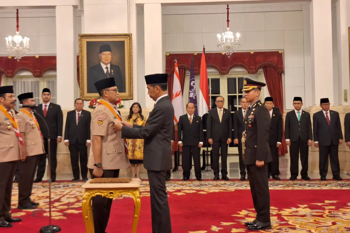 Pengukuhan Pengurus Kwartir Nasional (Kwarnas) Gerakan Pramuka Masa Bakti Tahun 2023-2028 oleh Presiden Joko Widodo (Jokowi) di Istana Negara Jakarta, Jumat (5/4/2024).