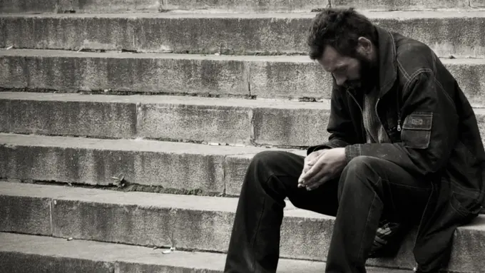 Aku Bukan Dia, dan Tidak Akan Pernah Menjadi Dia