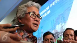 Dirut Pertamina Dwi Soetjipto saat konferensi pers di Gedung Pertamina, Jakarta, Senin (9/11/2015). Dwi menjelaskan hasil audit forensik Petral Group kepada wartawan yang hadir. (Liputan6.com/Angga Yuniar)