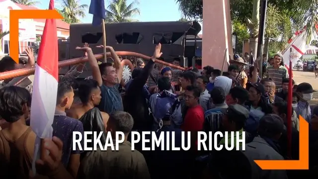 Kericuhan mewarnai prose rekapitulasi pamilu di Kabupaten Empat Lawang, Sumatera Selatan. Tembakan polisi bahkan sempat terdengar di tengah kericuhan.