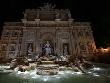 Pemandangan replika Air Mancur Trevi Roma, di kota resor Serra Negra, sekitar 150 km dari Sao Paulo, Brasil, diambil pada 12 Mei 2023. (AFP/NELSON ALMEIDA)