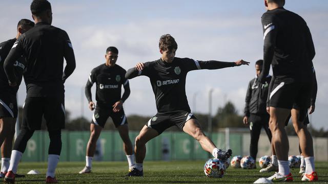 FOTO: Latihan Sporting Jelang Vs Manchester City