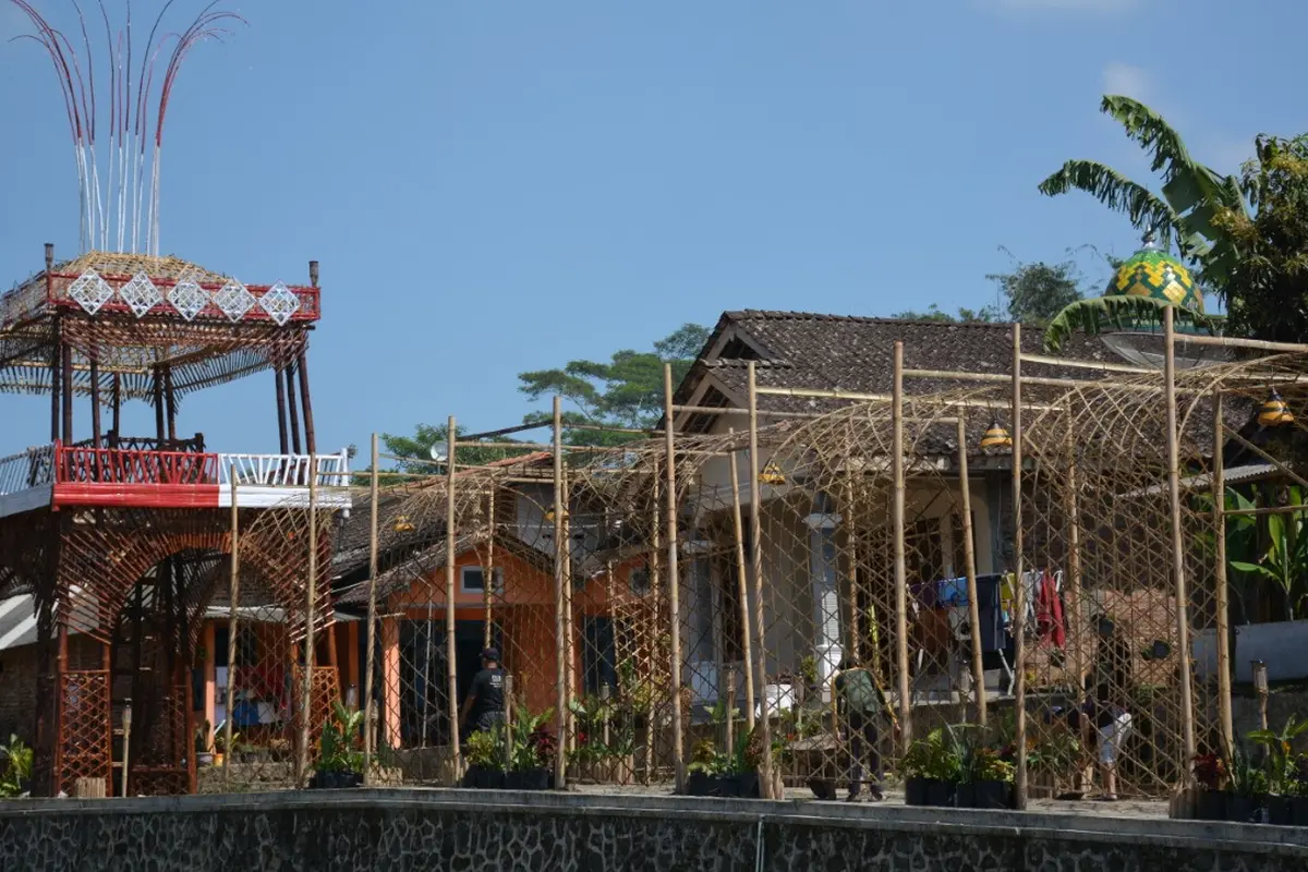 Gapura Rentheng Pringapus jadi Daya Tarik Wisata Baru di Temanggung