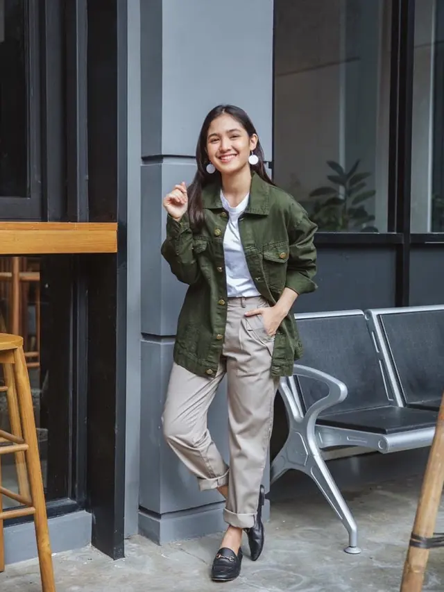 FOTO: Gaya Kasual Cut Syifa, Tampil Manis dan Menawan