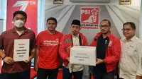 Partai Solidiratis Indonesia (PSI) berinisiatif untuk menggelar gerakan 'Koin untuk Gorden Rumah Dinas DPR' yang mulai dilakukan 12 sampai 27 Mei 2022. (Foto: Lizsa Egeham/Liputan6.com).