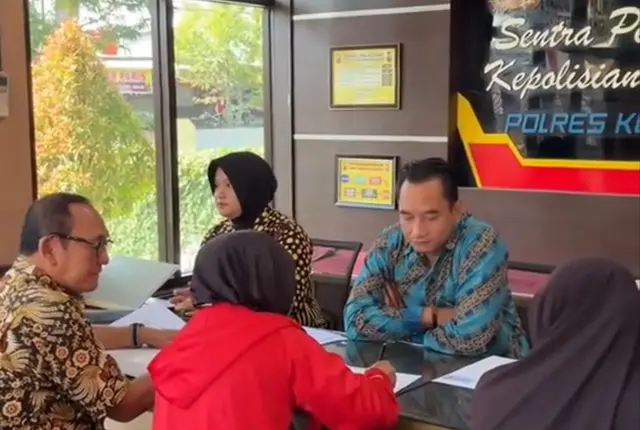 Orang Tua Korban Melapor