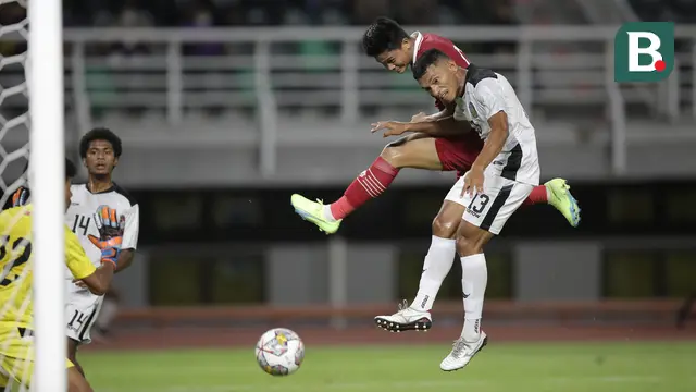 Foto: Tajam di Udara dan Ganas di Darat, Hokky Caraka Jadi Mimpi Buruk Timnas Timor Leste di Laga Pertama Kualifikasi Piala Asia U-20