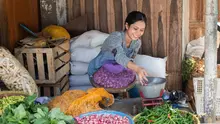 Ilustrasi pedagang di pasar tradisional. (c) odua/Depositphotos.com