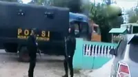 Polisi menggerebek enam rumah sarang narkoba di Kabupaten Pesaweran, Lampung (Liputan 6 SCTV)