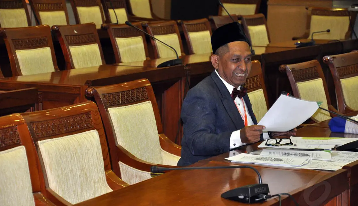 Anggota DPR yang hadir, yaitu perwakilan dari Fraksi PDIP, PKS, PPP, Demokrat, Golkar, Hanura serta Gerindra, Jakarta, Kamis (11/9/14). (Liputan6.com/Miftahul Hayat)