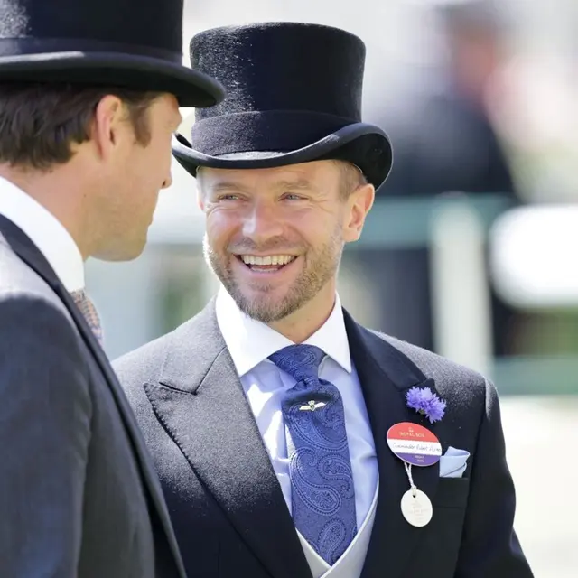 Bodyguard atau pengawal ganteng Pangeran William Rob Dixon. (LinkedIn Rob Dixon)