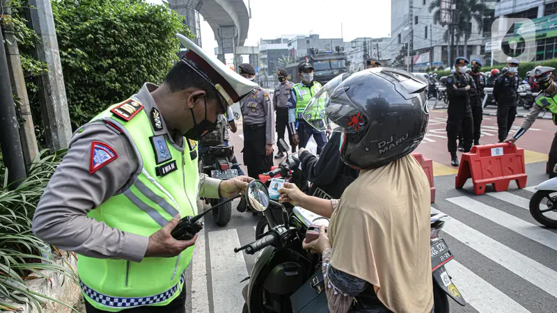 Penambahan Penyekatan Ruas Jalan saat PPKM Darurat