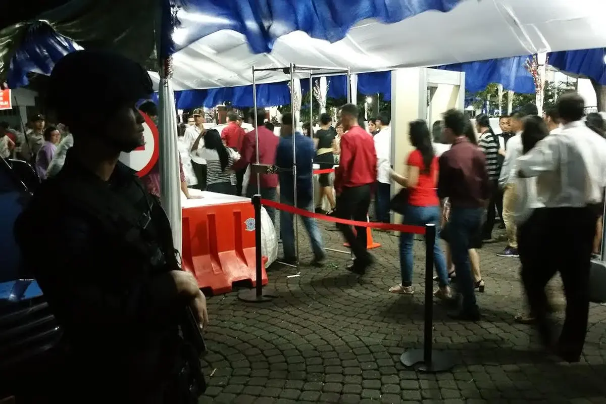 Misa Natal di Gereja Katedral