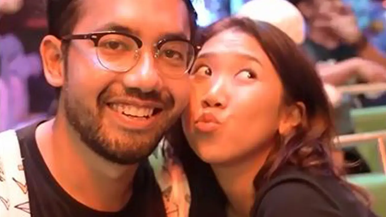 FOTO: Kiky Saputri Umbar Kemesraan dengan Seorang Pria, Pacar Baru?