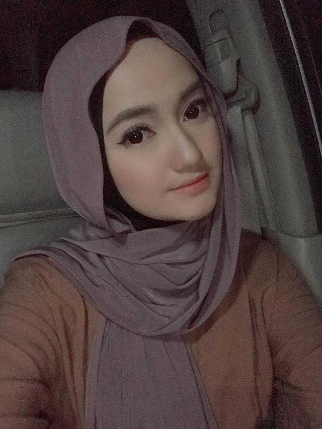 Putuskan Berhijab, Ini 6 Potret Terbaru Marcella Simon yang Memesona
