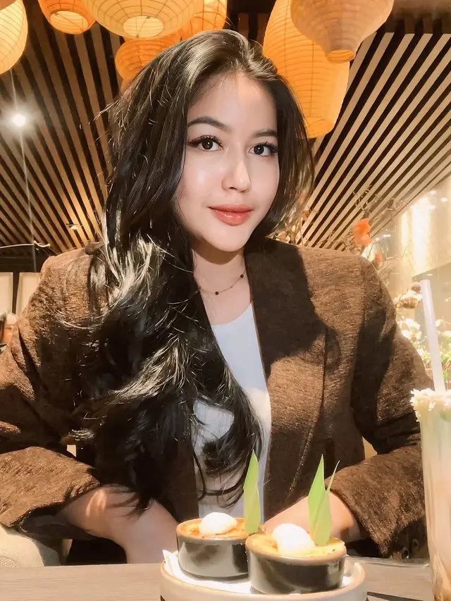 6 Potret Eriska Nakesya Umumkan Pisah dari Young Lex Setelah Isu Perselingkuhan