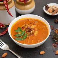 Sayur jantung pisang santan/copyright shutterstock/Santhosh Varghese