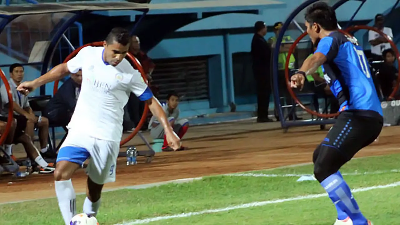 arema-v-persepam-130926a.jpg