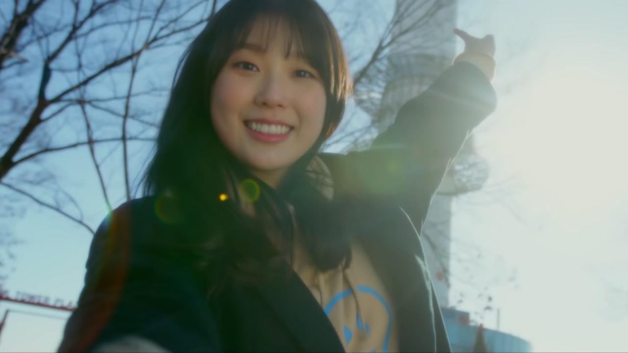 Go Soo Jung di Video Klip BTS, With Seoul (YouTube/  VisitSeoul TV)