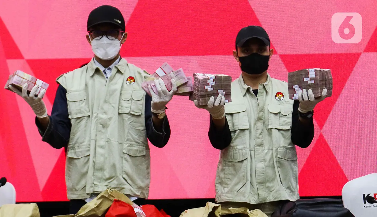 KPK telah menemukan bukti permulaan yang cukup atas dugaan suap proyek di Basarnas tersebut. (Liputan6.com/Herman Zakharia)