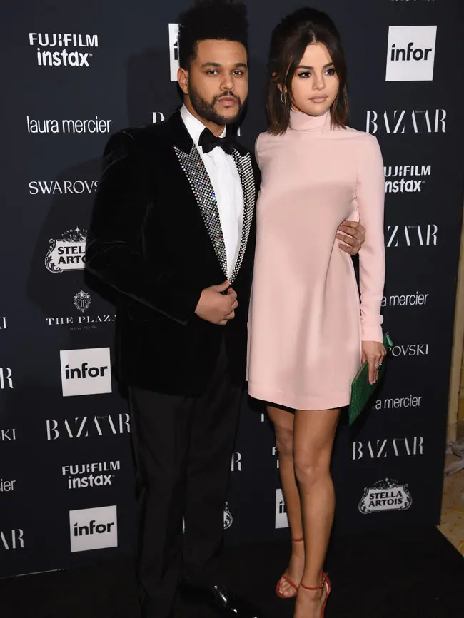 Selama diketahui publik memiliki hubungan spesial, Selena dan The Weeknd memang tidak pernah menyembunyikannya dari publik. Kemesraan pun kerap diperlihatkannya, hanya saja keduanya memang sibuk dengan karier bermusiknya. (AFP/Angela Weis)
