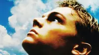 6 Film Solo Traveling Ini Seru Banget: Eat Pray Love di Bali hingga Leonardo DiCaprio dalam The Beach
