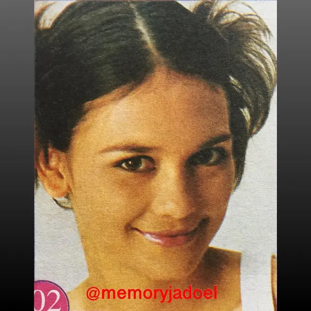 [Fimela] Potret Jadul Luna Maya