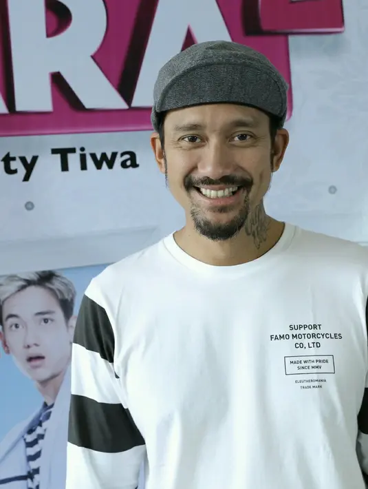 Dalam sekuelnya kali ini, banyak pemain aslinya, diantaranya Tora Sudiro, Adipati Dolken dan Tanta Ginting. Kini, film dengan drama komedi itu akan mengangkat kisah tiga pemeran utama prianya setelah nikah. (Galih W. Satria/Bintang.com)