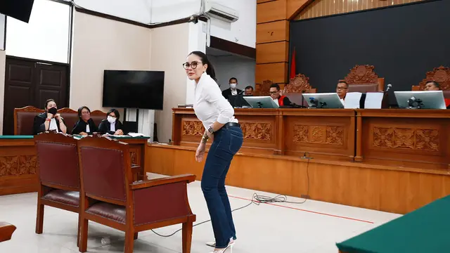 Nikita Mirzani Jalani Sidang Perdana Kasus Pemerasan dan Pengancaman