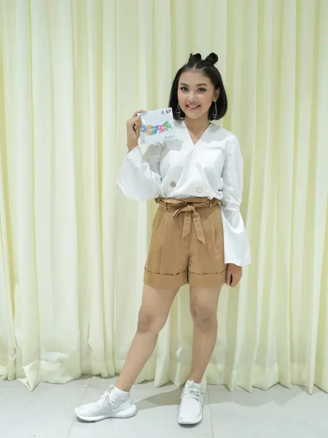 [Bintang] Shakira Jasmine