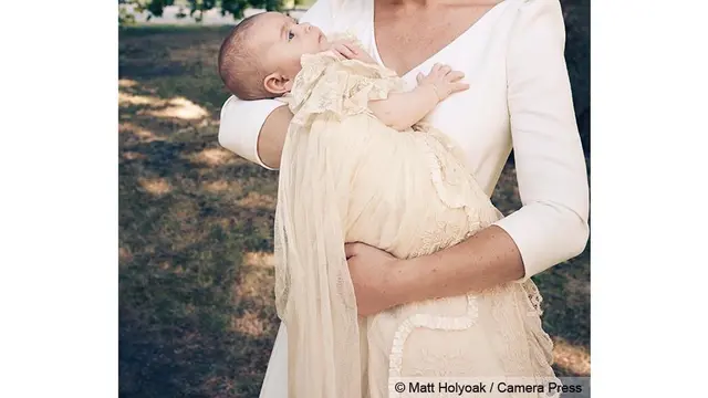 [Bintang] Pembaptisan Pangeran Louis