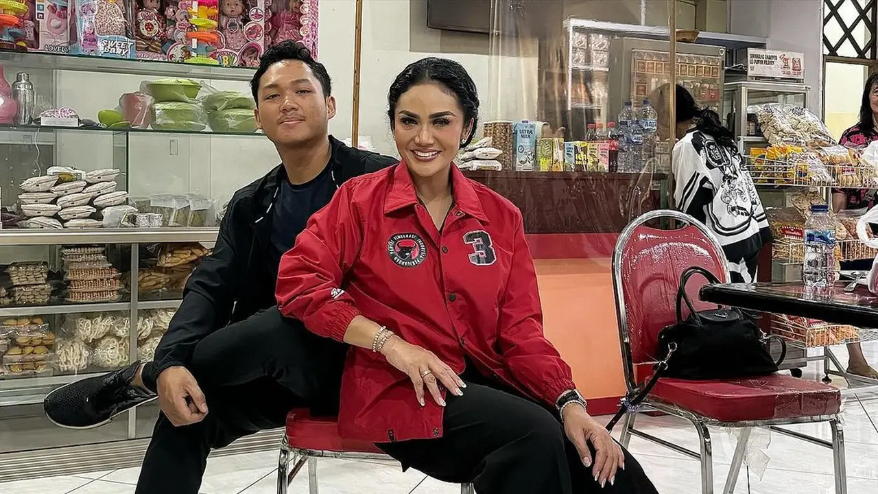 Krisdayanti dan Azriel Hermansyah