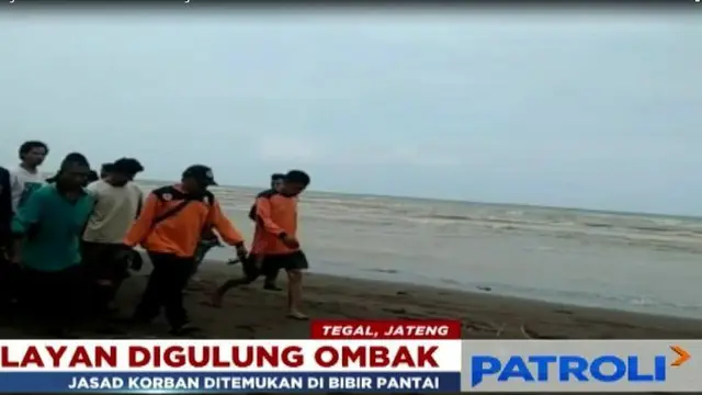 Jasad korban dibawa oleh Tim SAR yang menemukannya di Kawasan Pantai Plawangan, Pemalang, sudah dalam keadaan tak bernyawa.