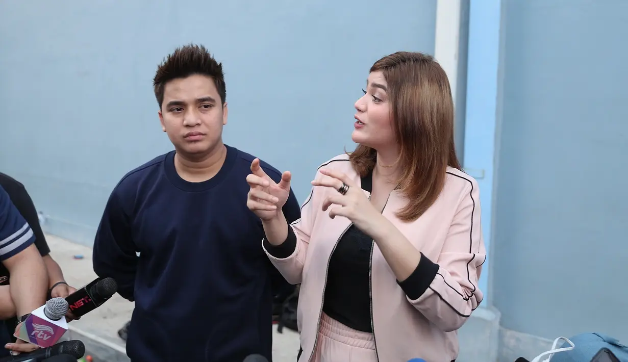 Billy Syahputra dan Hilda Vitria